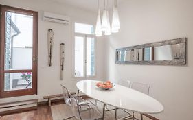 Piazza Delle Erbe Central Apartment